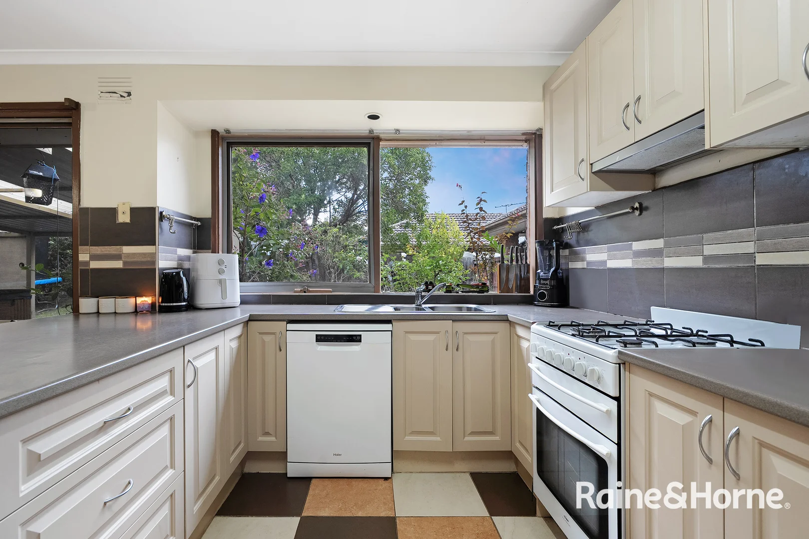Additional image 8 of 12 Butler Court, Cranbourne VIC 3977