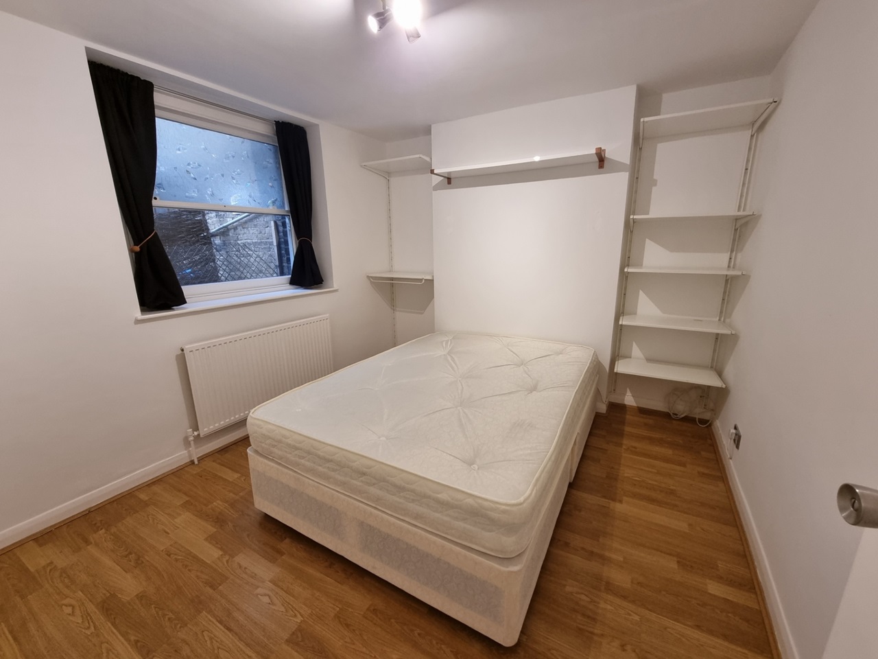 1 Bed Flat, Basement, WC1N, N1 7GU photo 2