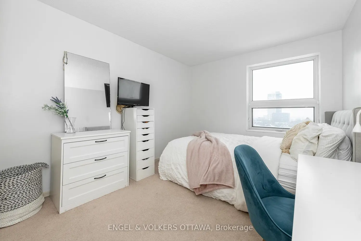 Additional image 12 of 373 Laurier Avenue 906