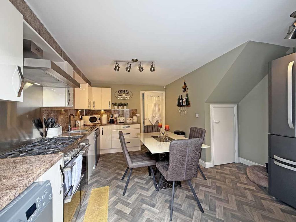 Additional image 3 of 2 bed detached house for saleFrobisher Approach, Manadon Park, Plymouth PL5