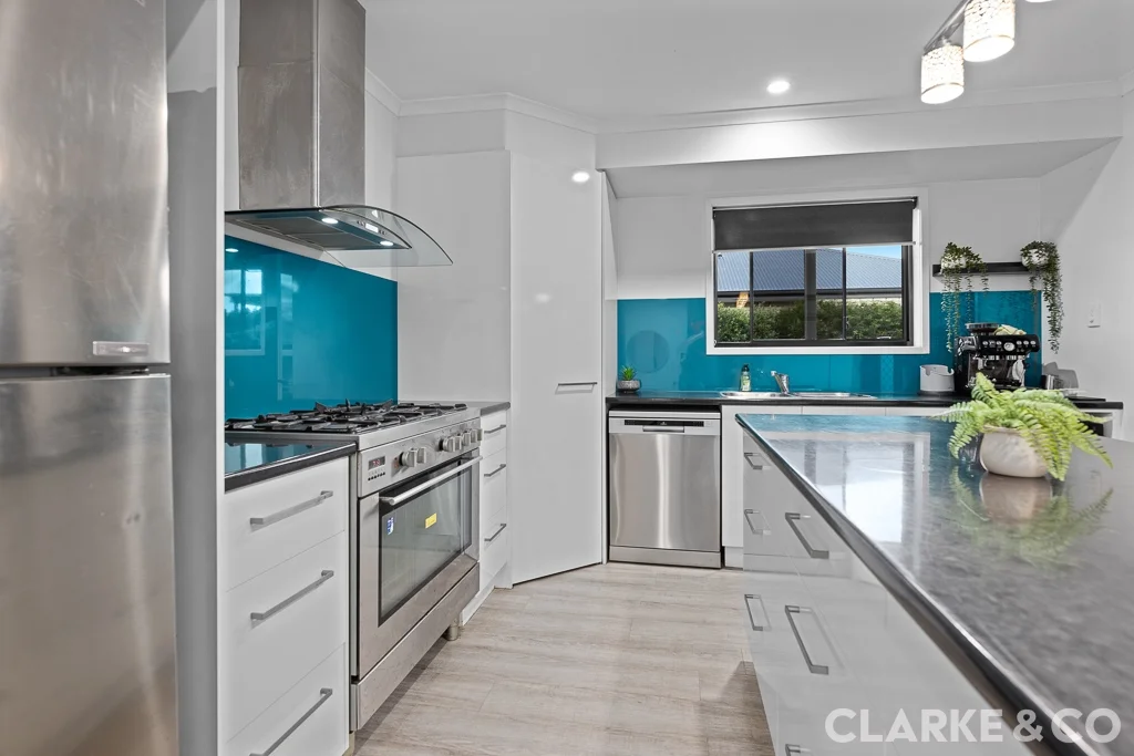 Additional image 3 of 33 Clark Avenue, Glass House Mountains QLD 4518