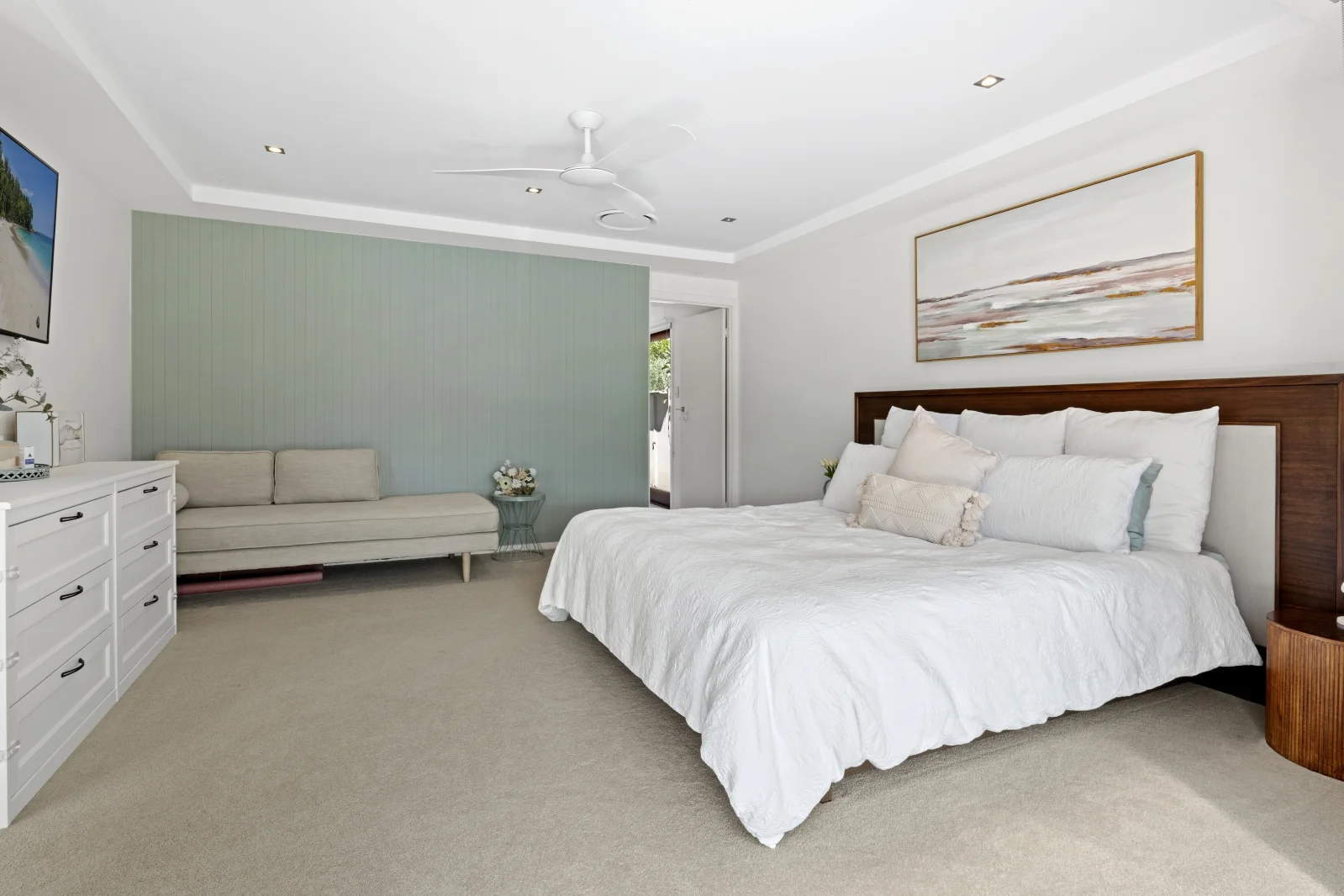 Additional image 10 of 18 Donegal Crescent, Sorrento QLD 4217
