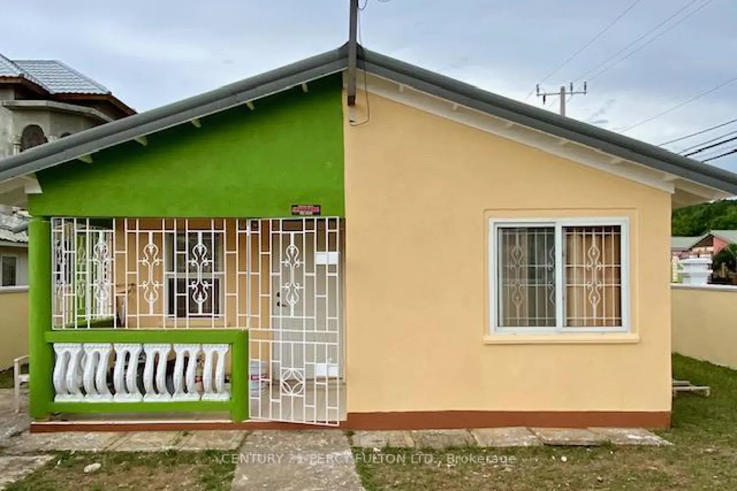 2 Moltan Close