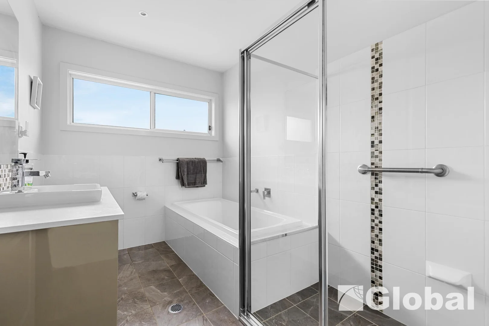 Additional image 9 of 8 Maximillian Drive, Floraville NSW 2280