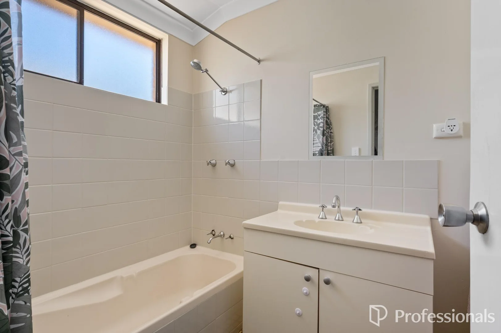 Additional image 10 of 4/114A Moran Street, Victory Heights WA 6432