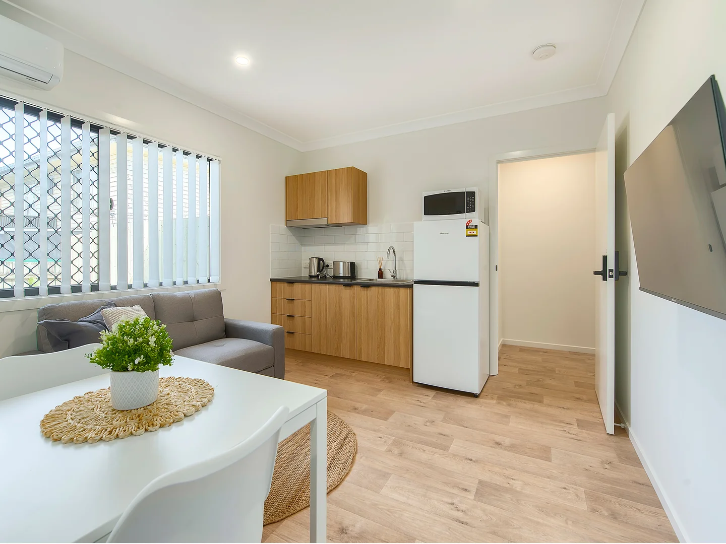 Additional image 6 of 44 Malabar Street, Wynnum West QLD 4178