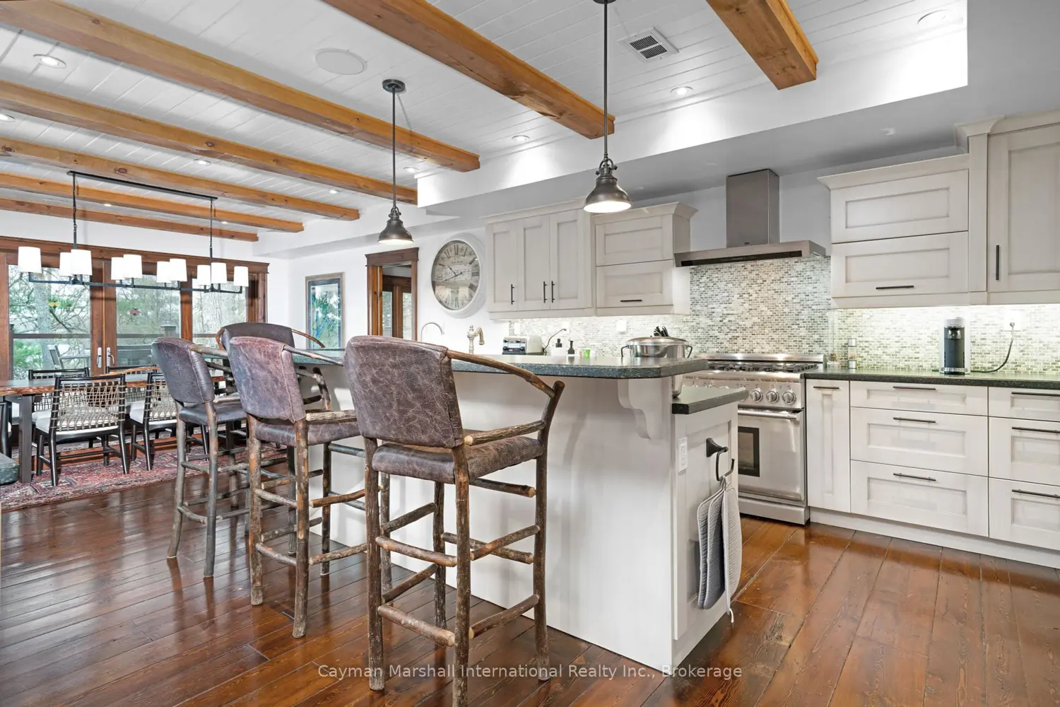 Additional image 9 of 84 Bigwin Island