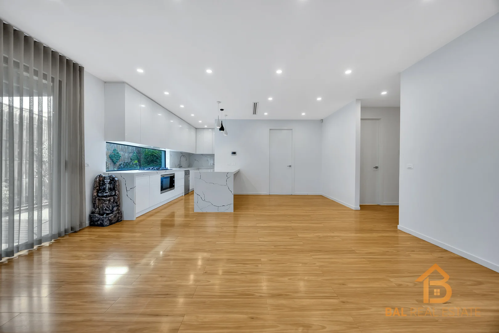 Additional image 13 of 5 Acorn Close, Mickleham VIC 3064
