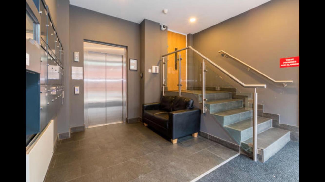 1 Bed Flat, The Chandlers, LS2, N1 7GU photo 2