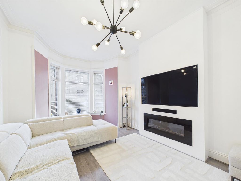 2 bed flat for sale12A Feus Road, Perth PH1