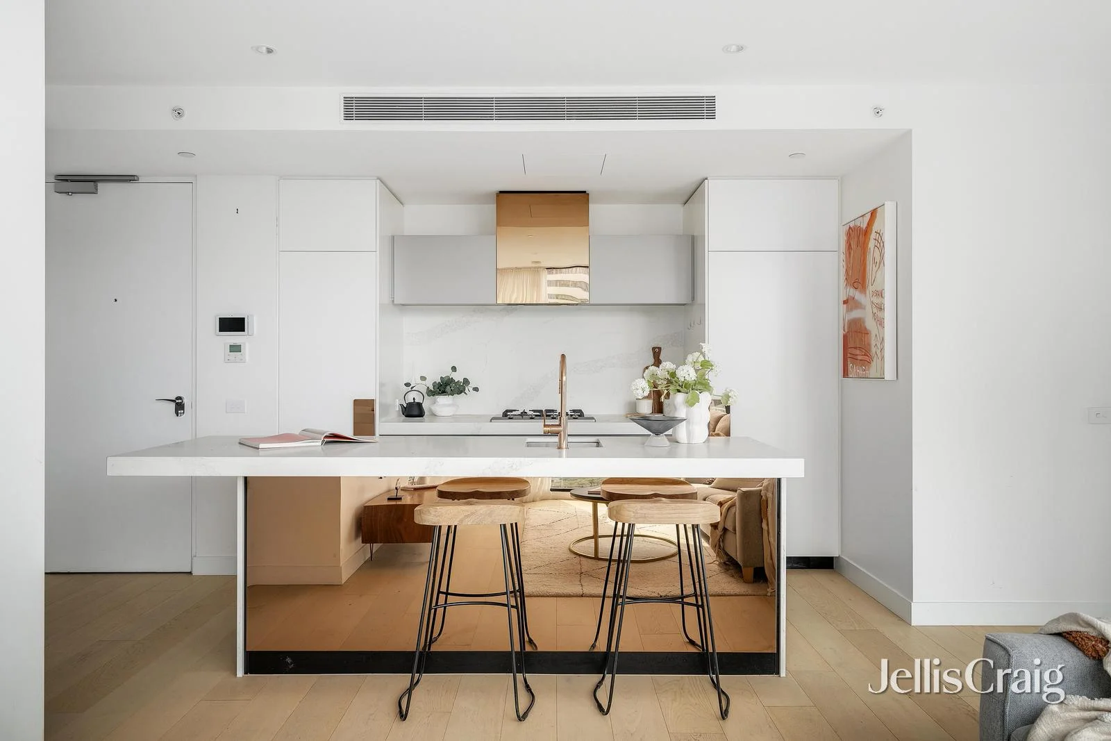 Additional image 3 of 707/8 Bowen Crescent, Melbourne VIC 3004