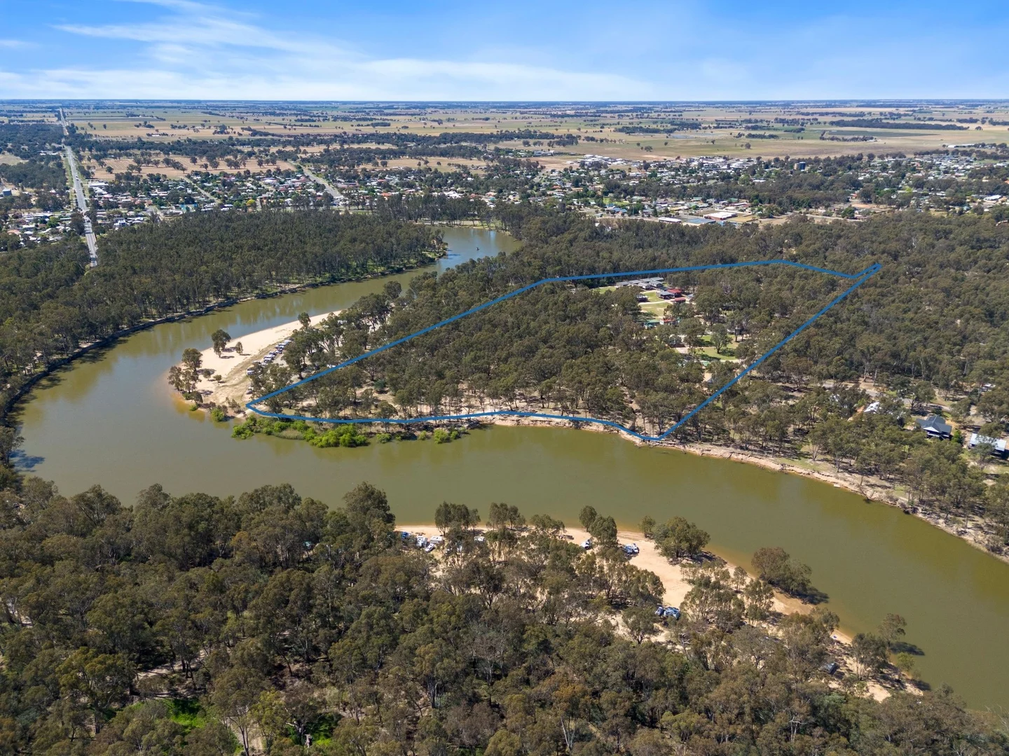13 Bushlands Road, Tocumwal NSW 2714 photo 3