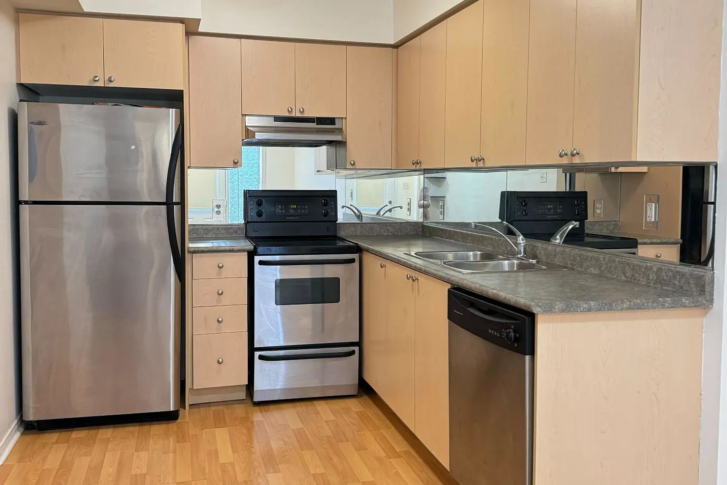 160 Chancery Road 21 photo 3