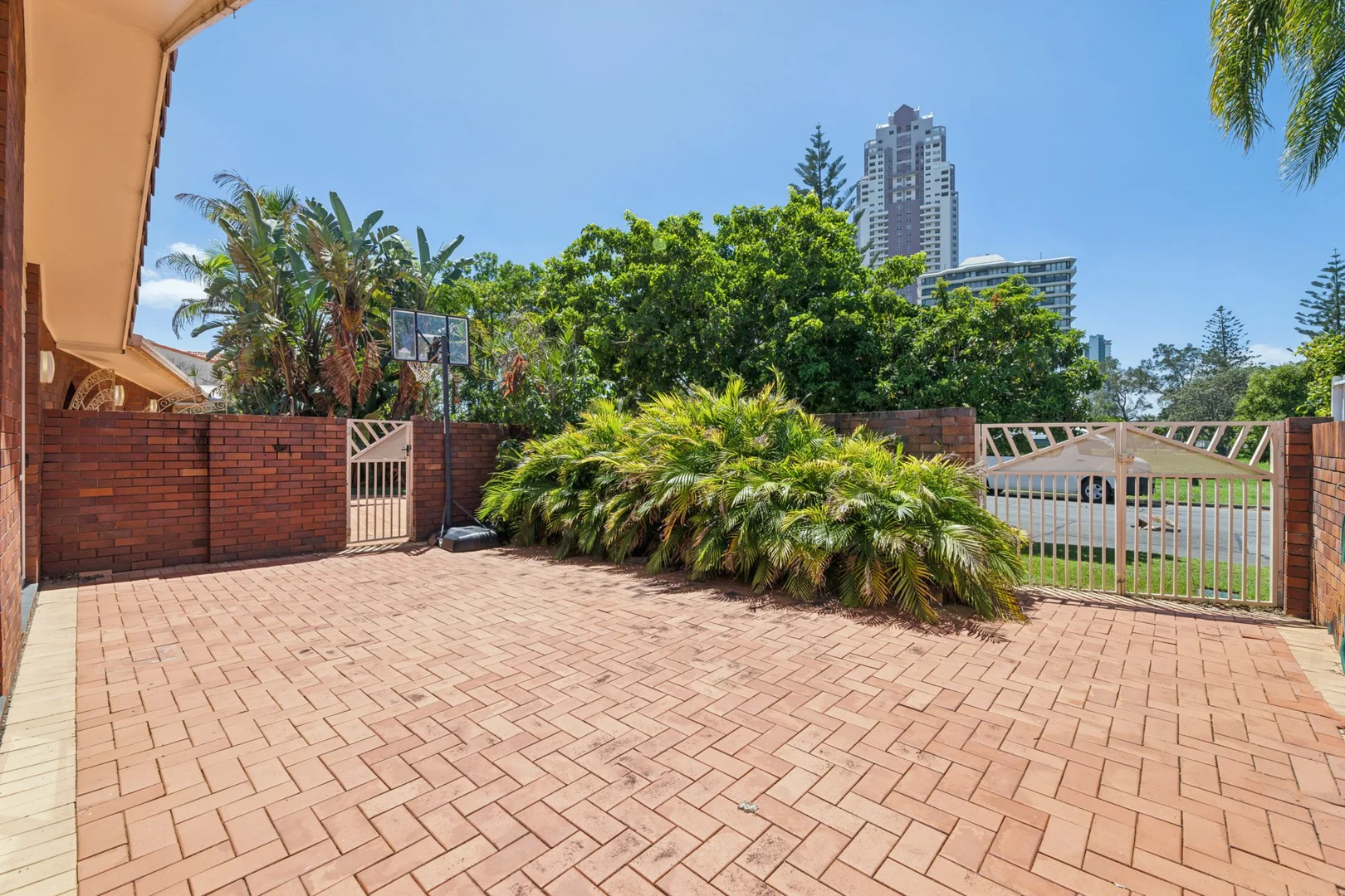 Additional image 18 of 4 Neptune Court, Paradise Waters QLD 4217