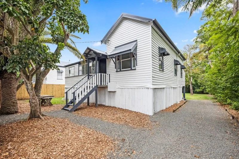 12 Charles St, Pialba QLD 4655