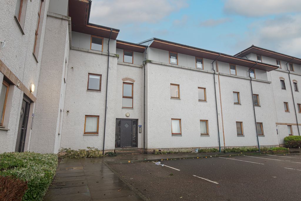 2 bed flat for saleBloomfield Court, Aberdeen AB10