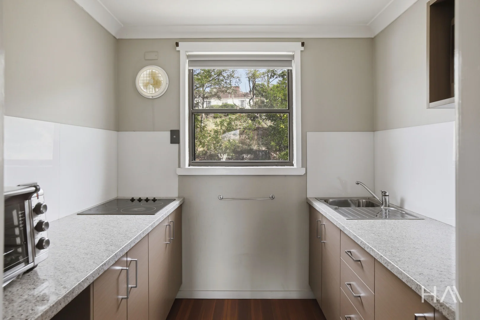 Additional image 3 of 12/23-27 Elouera Street, Riverside TAS 7250