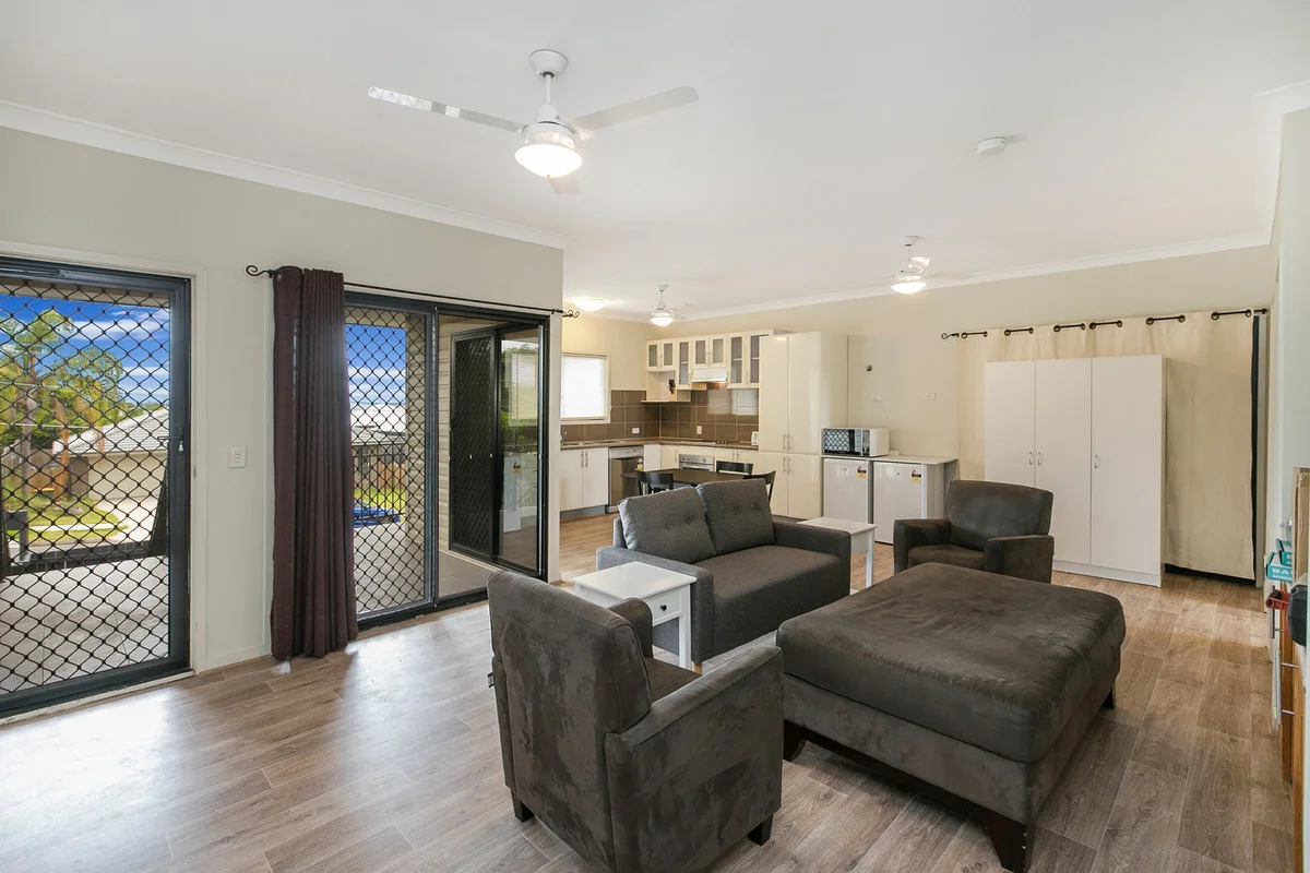 8B Nicholson Avenue, Salisbury QLD 4107