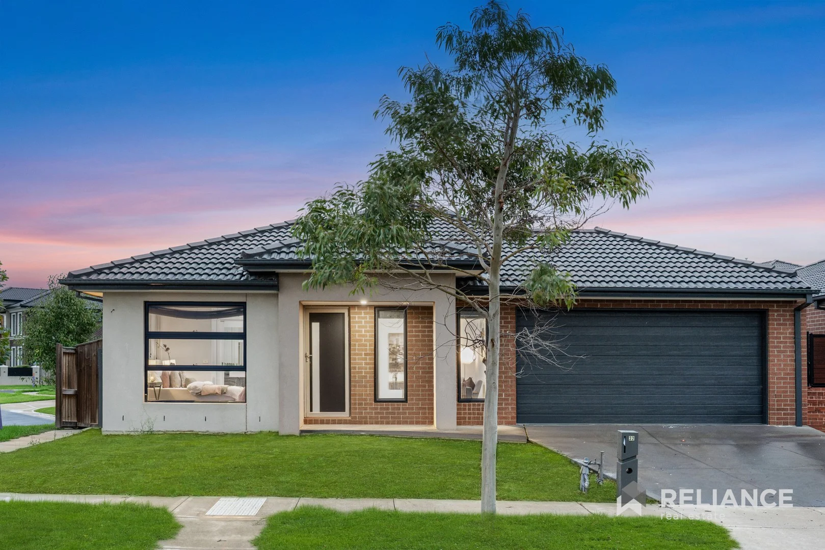 Additional image 21 of 32 Surround Drive, Mambourin VIC 3024
