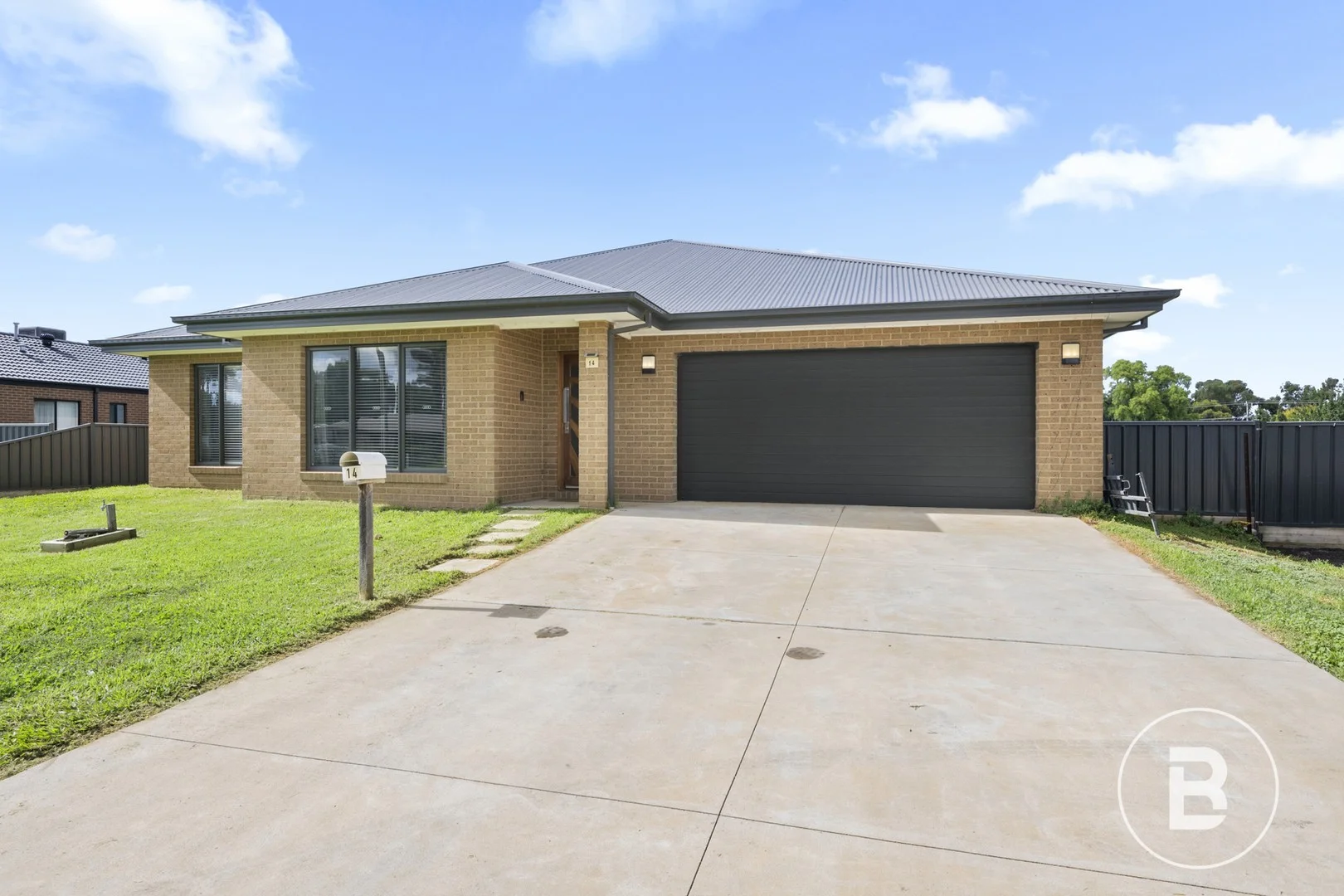14 Powlett Street, Carisbrook VIC 3464