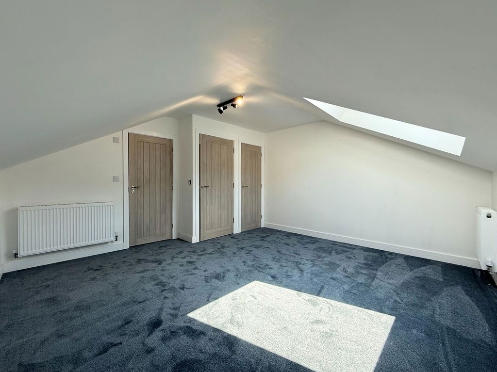 Additional image 11 of 2 bed flat for saleEdith Walk, Great Malvern, Worcestershire WR14