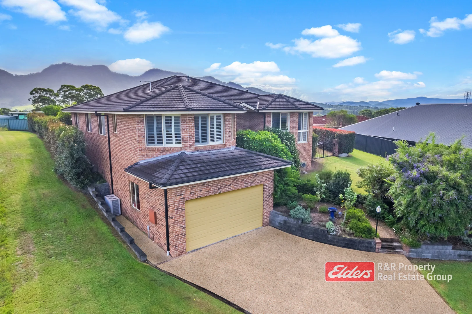 9 Higgins Close, Gloucester NSW 2422 photo 2