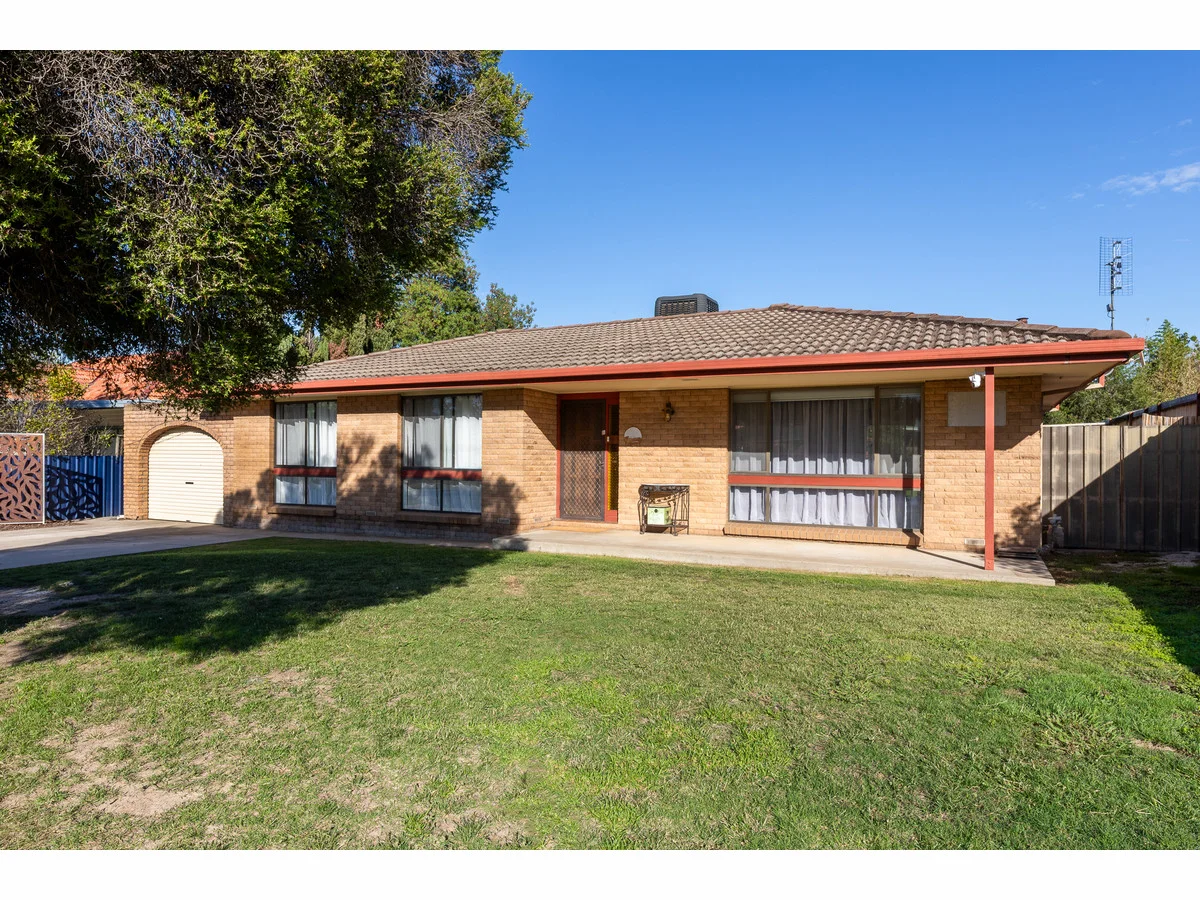 563 Prune Street, Lavington NSW 2641