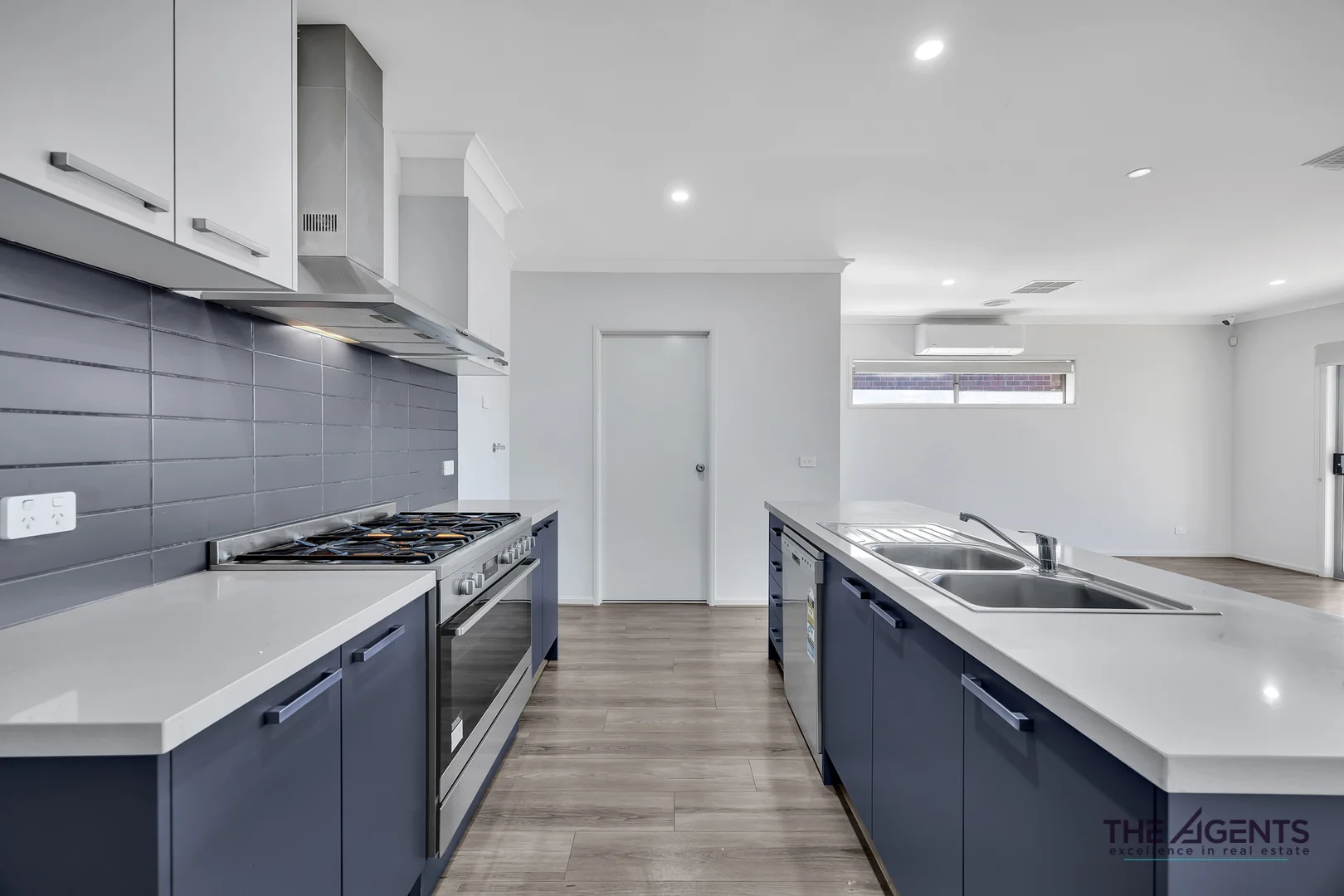 59 Restful Way, Rockbank VIC 3335 photo 5