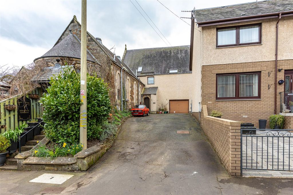 4 bed flat for sale3 Kirkhouse, Kirkbrae, Galashiels TD1