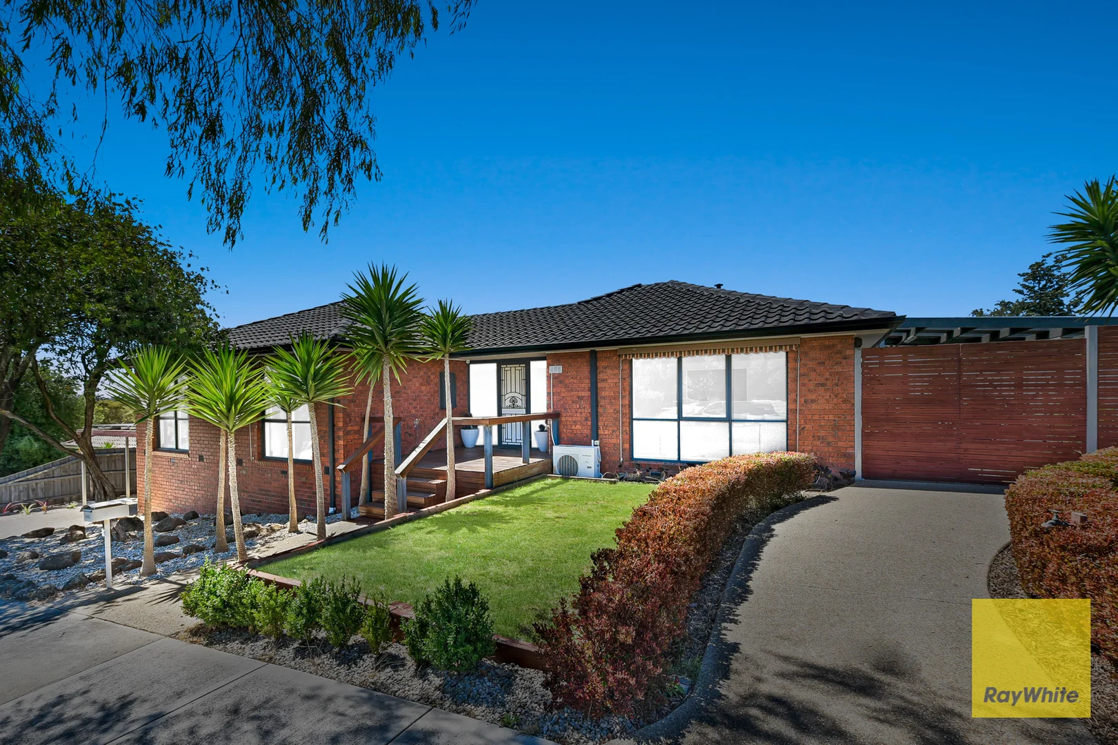 Additional image 2 of 1 Rapanea Court, Endeavour Hills VIC 3802