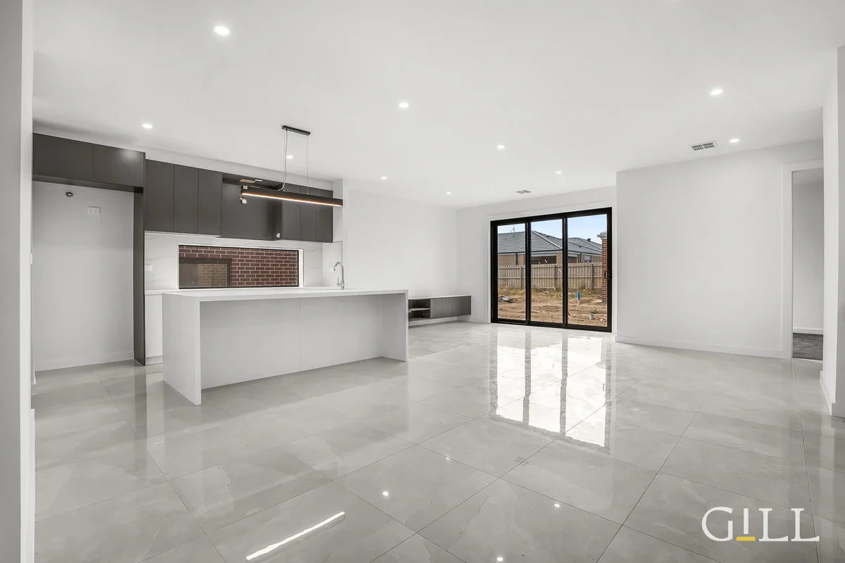 Additional image 2 of 43 Villa Doria Drive, Clyde North VIC 3978