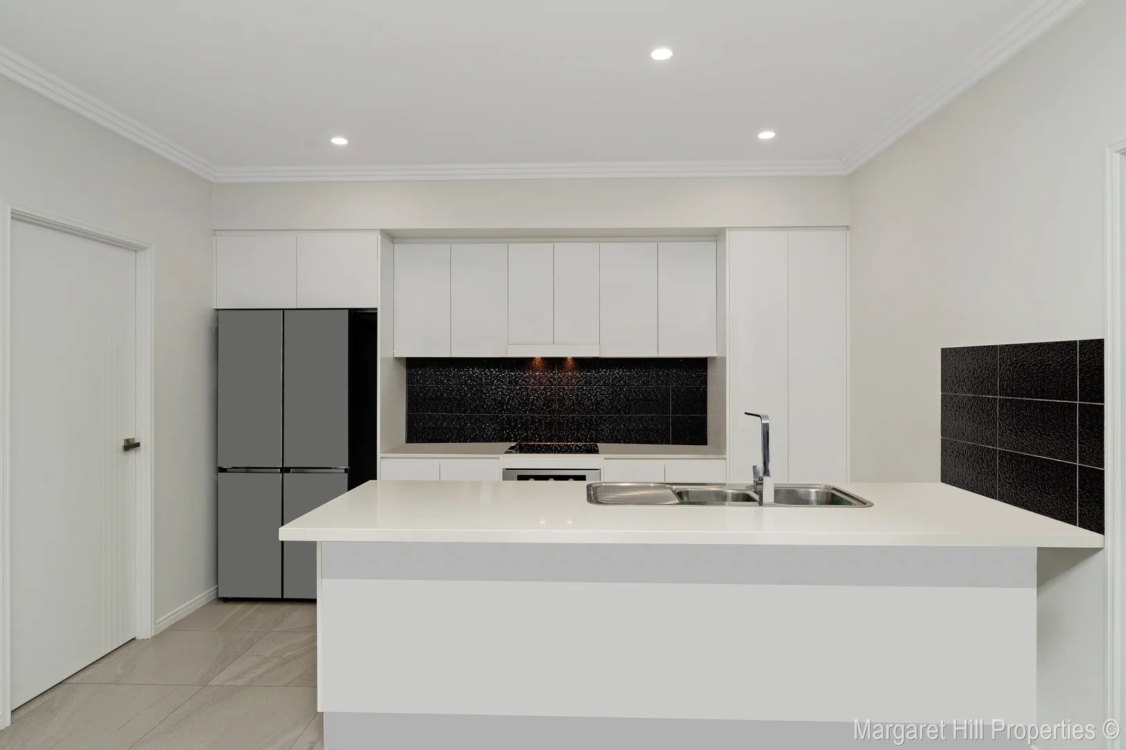 Additional image 3 of 2/33 Havenside Drive, Garbutt QLD 4814