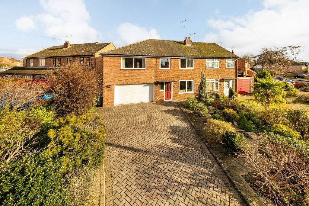 3 bed semi-detached house for saleSouth Avenue, Abingdon OX14