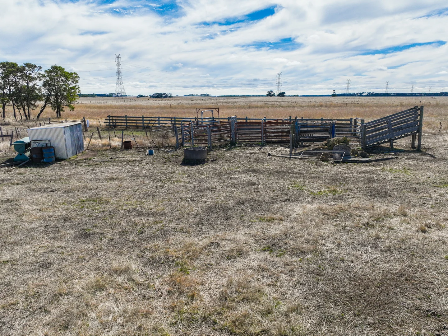 2 Bostocks Road, Woolsthorpe VIC 3276 photo 4