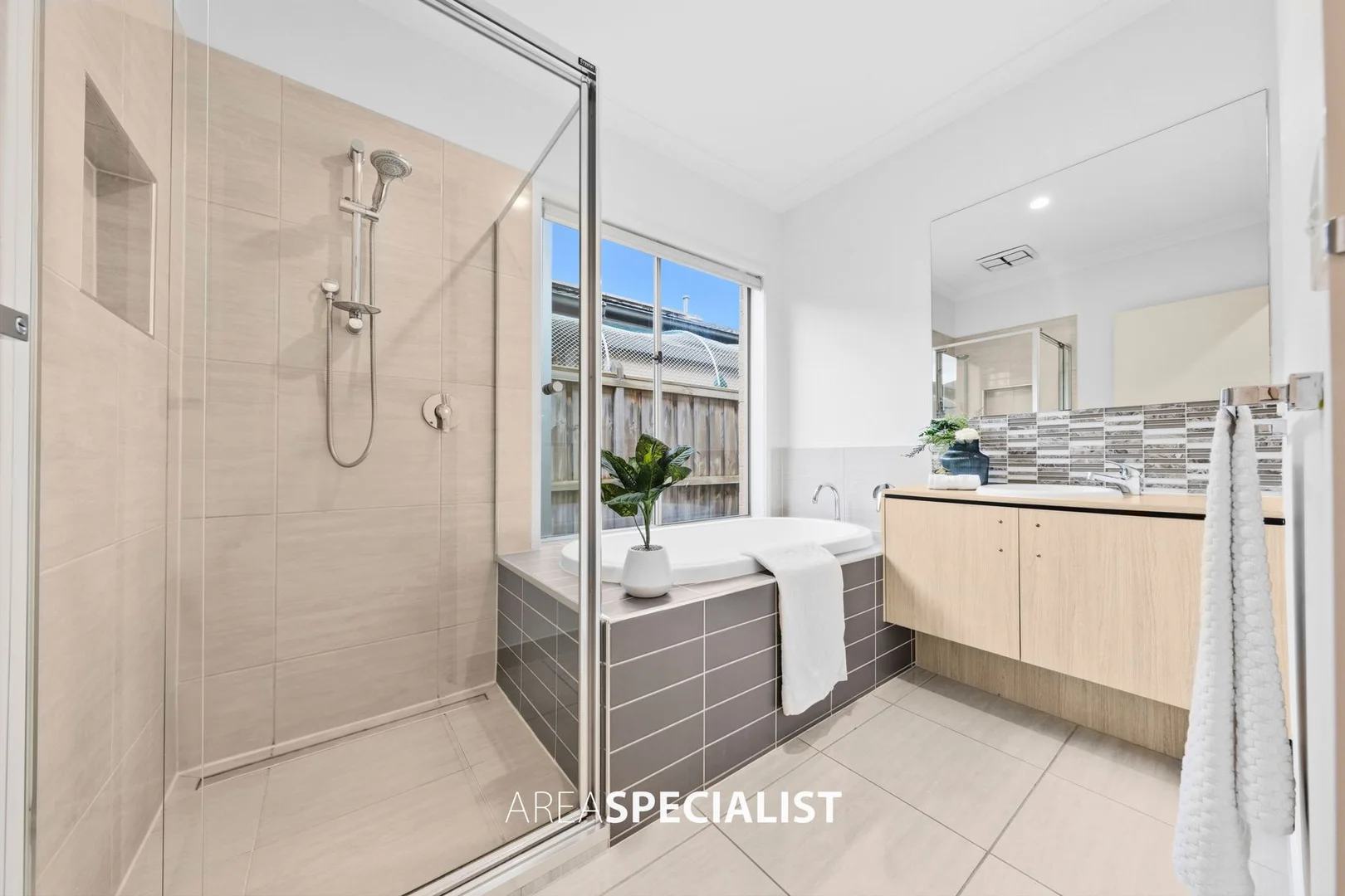 Additional image 9 of 5 Ranfurlie Boulevard, Cranbourne West VIC 3977