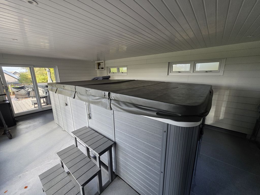 Additional image 27 of 6 bed detached house for saleOld Oak Tree Close, Birchgrove Road, Birchgrove, Swansea, City And County Of Swansea. SA7