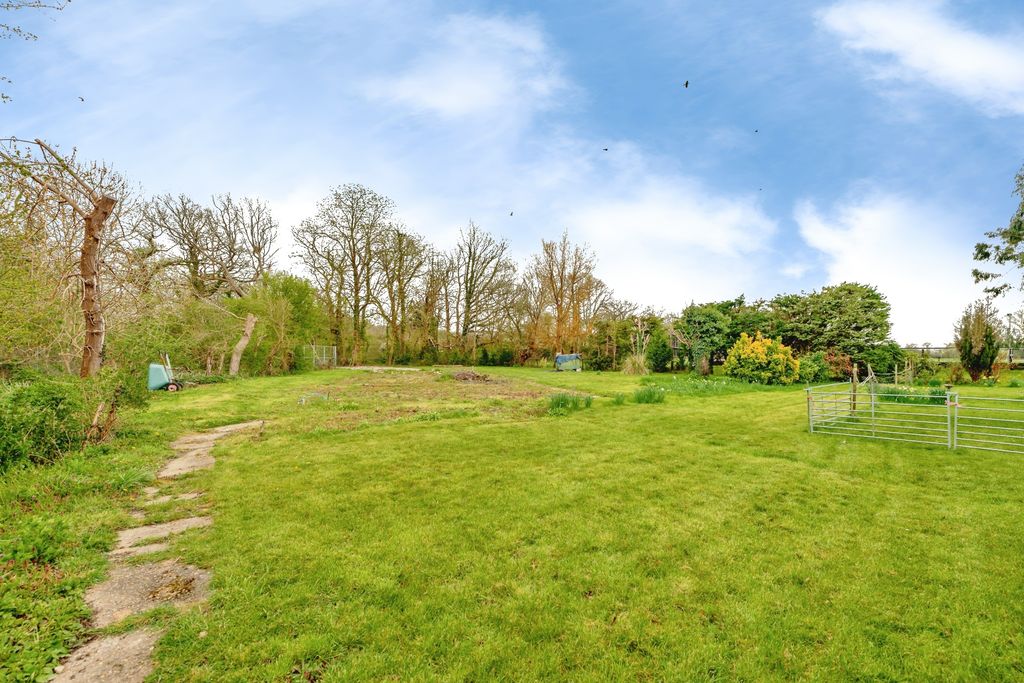 Additional image 16 of 3 bed detached house for saleAxes Lane, Redhill RH1