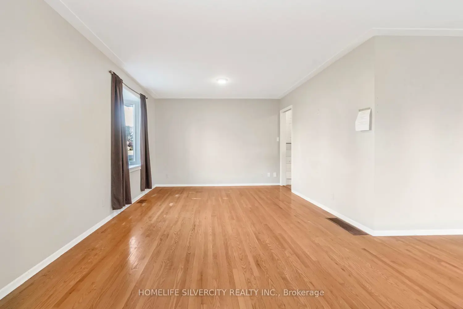 Additional image 5 of 35 Lynn Park Avenue