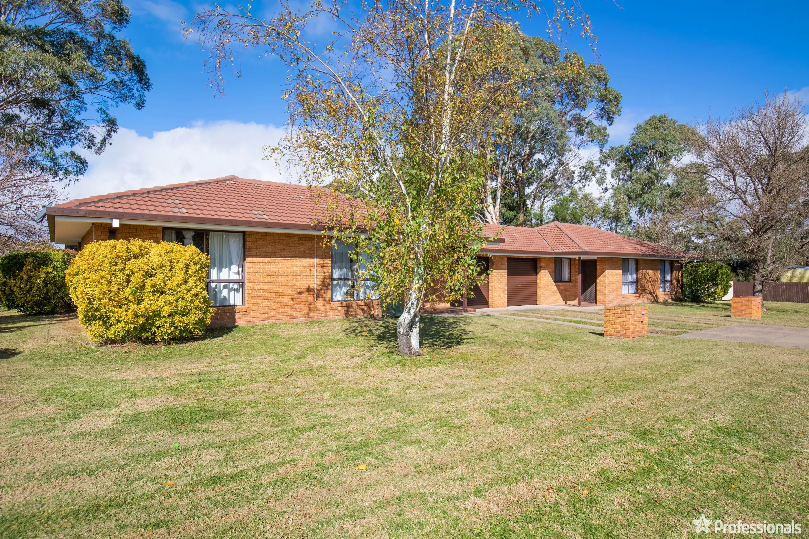 Additional image 8 of 2/2 Sarah Place, Armidale NSW 2350