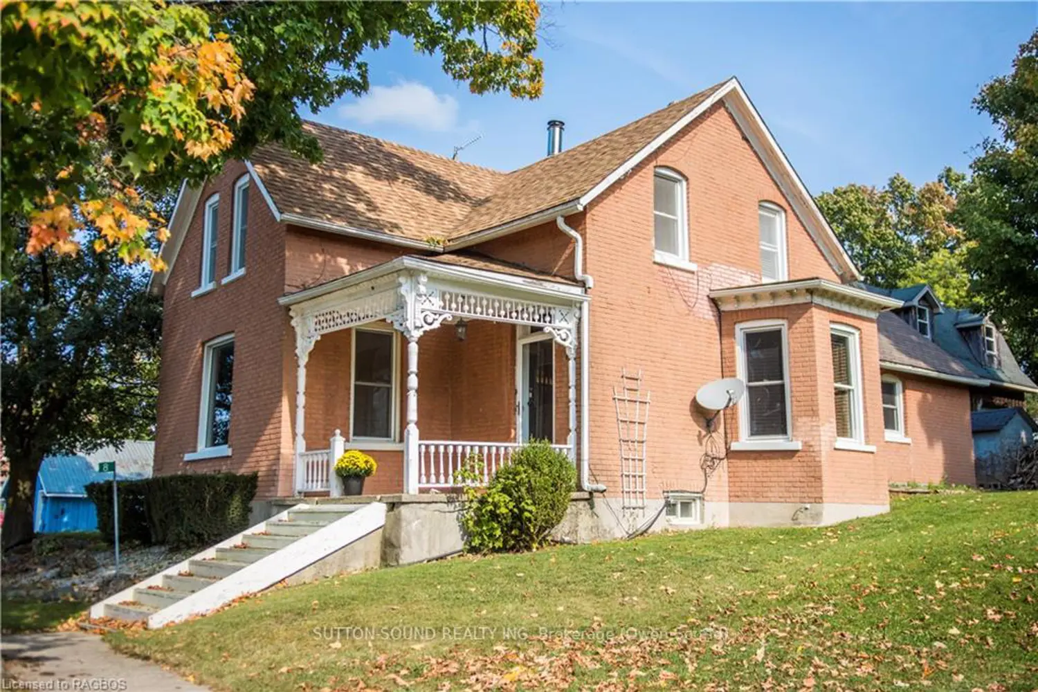 8 Elizabeth Drive