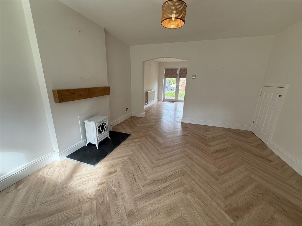 Additional image 2 of 3 bed detached house for saleClos Y Gelli, Llanelli SA14