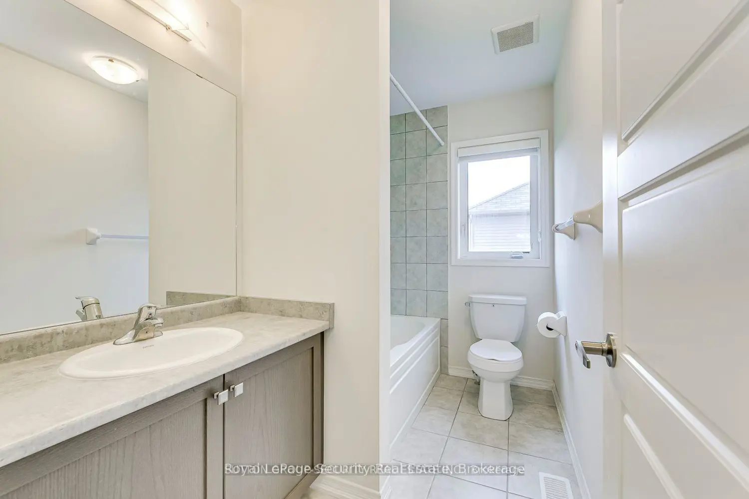 Additional image 16 of 30 Witteveen Drive