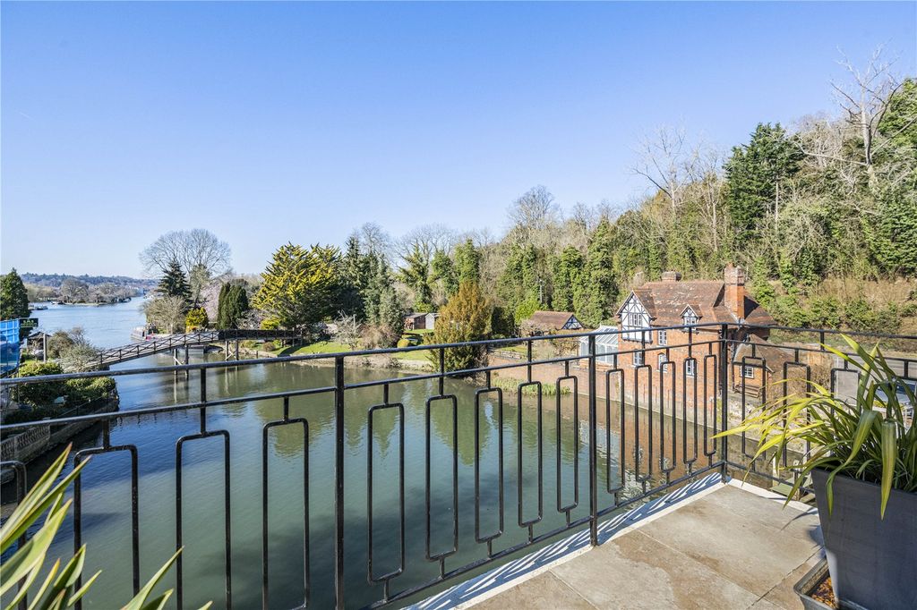 Additional image 9 of 3 bed flat for saleMarsh Mills, Wargrave Road, Henley-On-Thames, Oxfordshire RG9