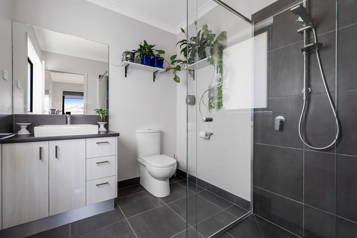 Additional image 6 of 140 Read Street, Howlong NSW 2643