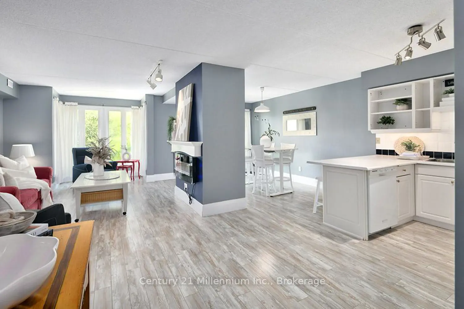Additional image 3 of 796404 Grey Road 19 121
