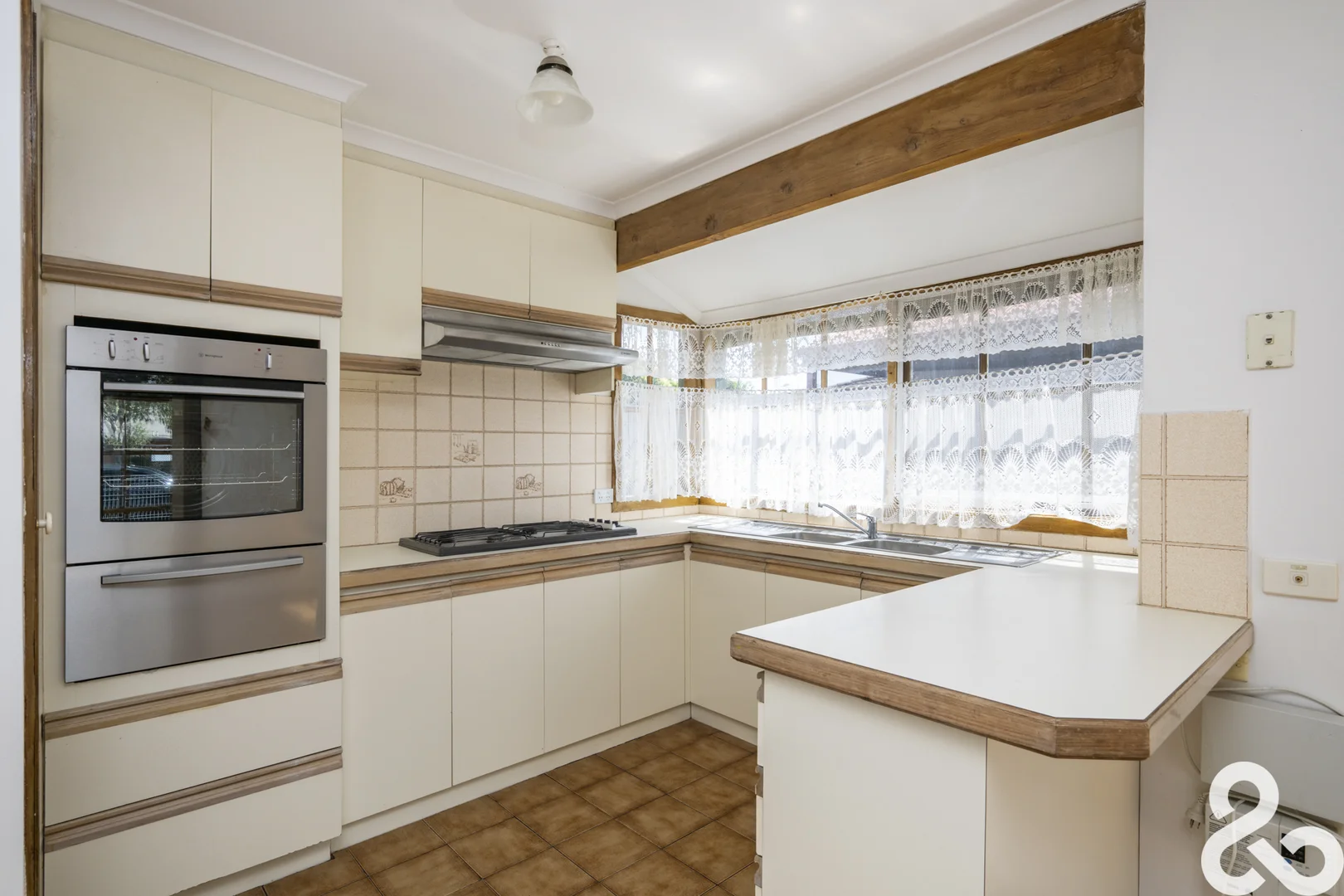 Additional image 2 of 37 Meadow Glen Drive, Epping VIC 3076