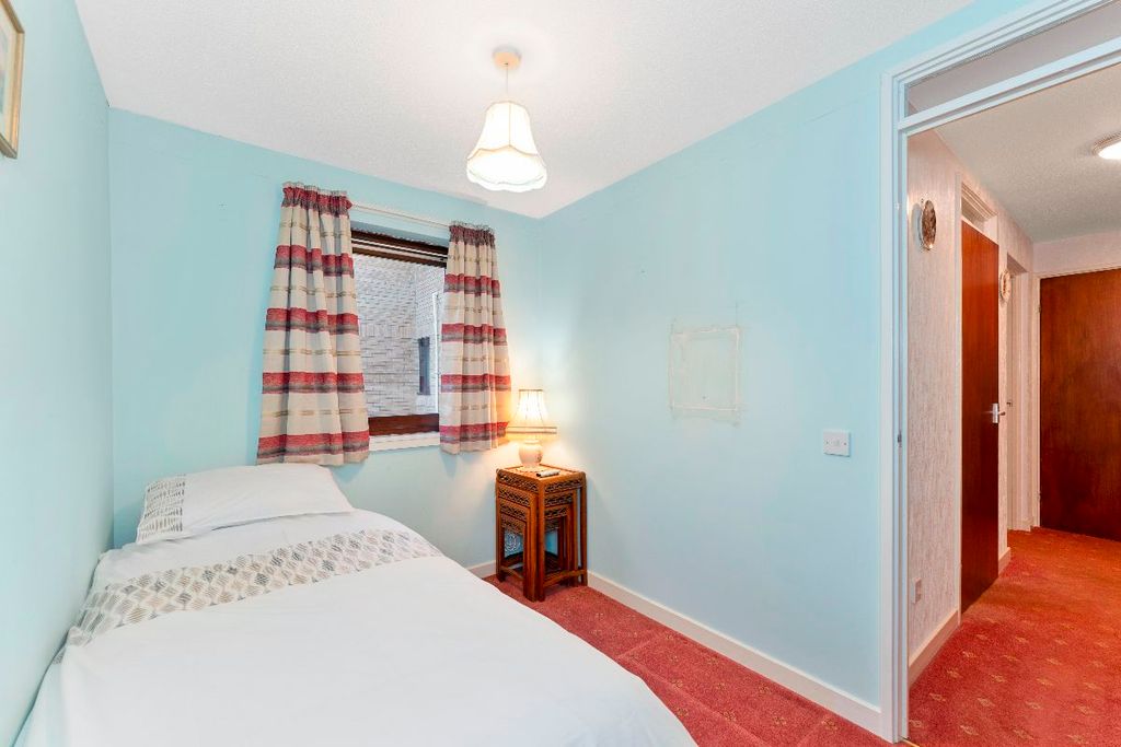 Additional image 4 of 2 bed flat for sale29 Rose Park, Peebles EH45