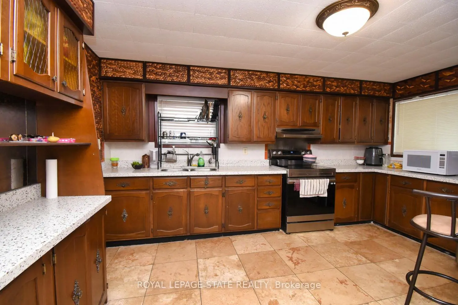Additional image 8 of 205 Ivon Avenue
