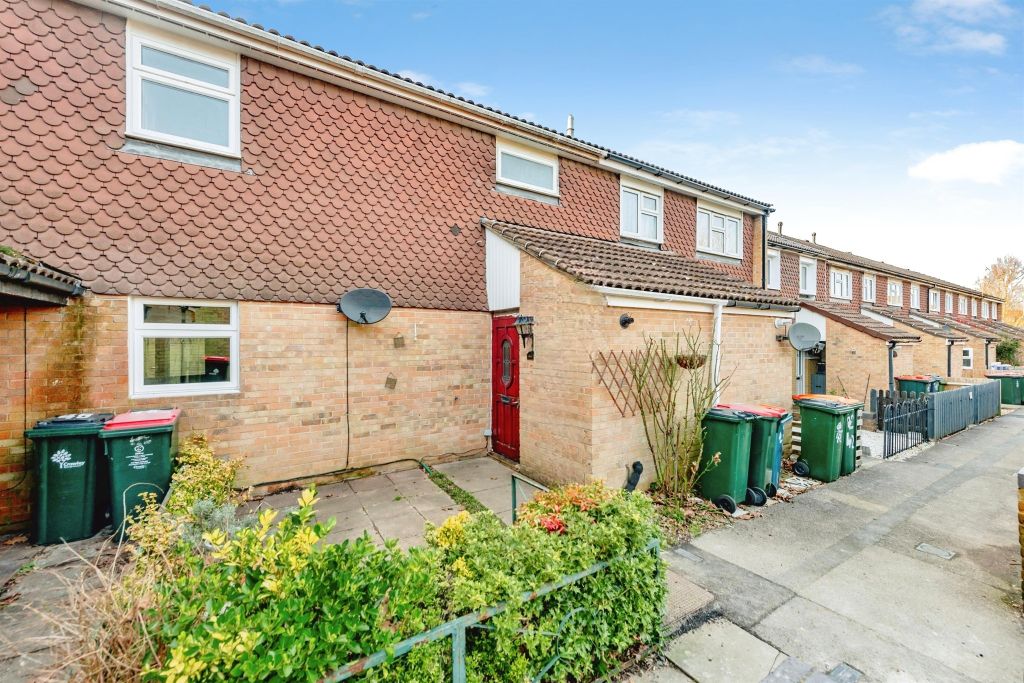 3 bed terraced house for saleAmbleside Close, Ifield, Crawley RH11