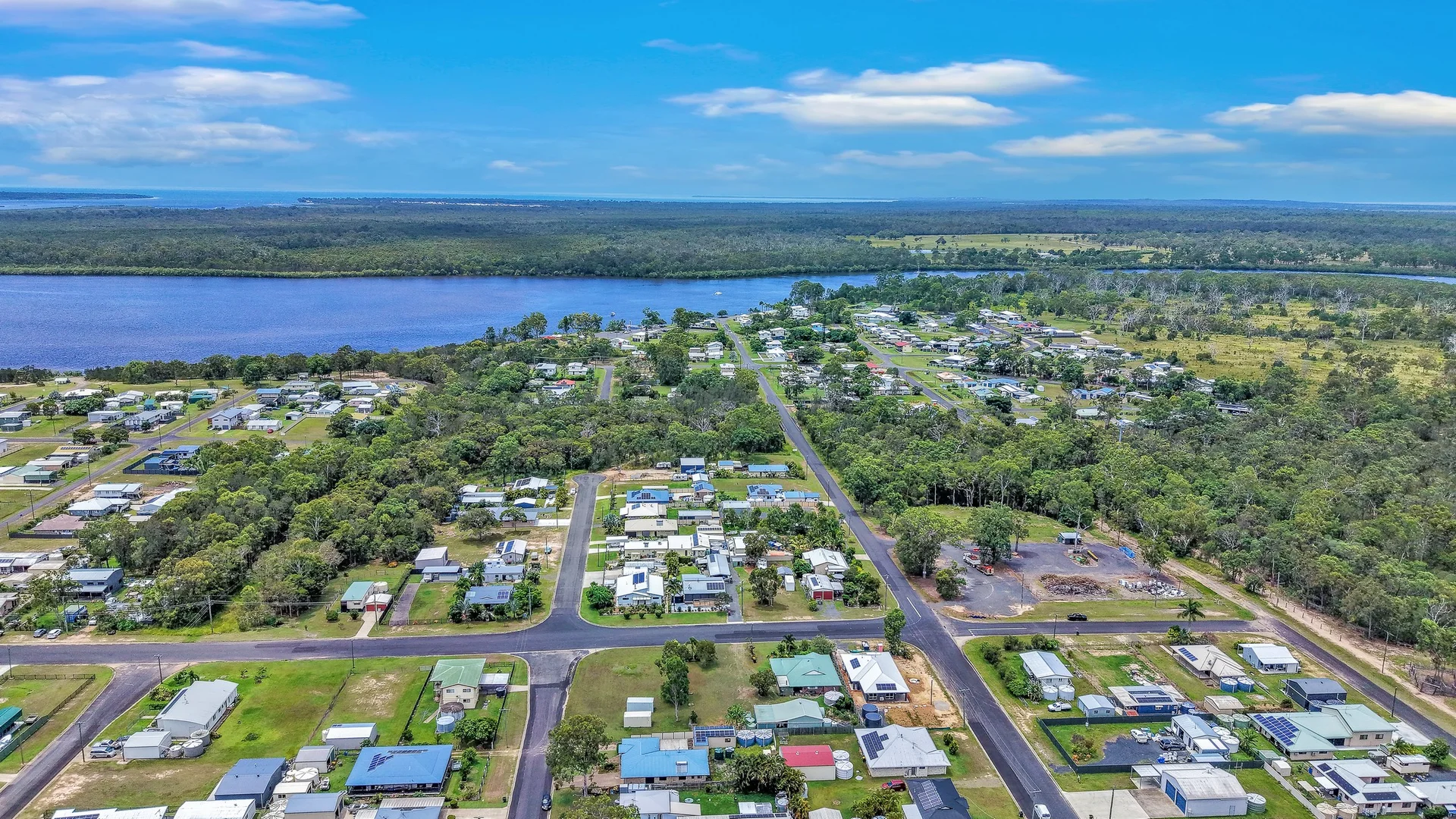 15 Gregory Street, Buxton QLD 4660 photo 3